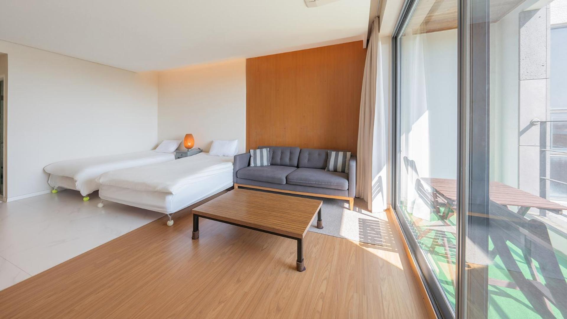 Lucid M Hotel Seogwipo Exterior photo